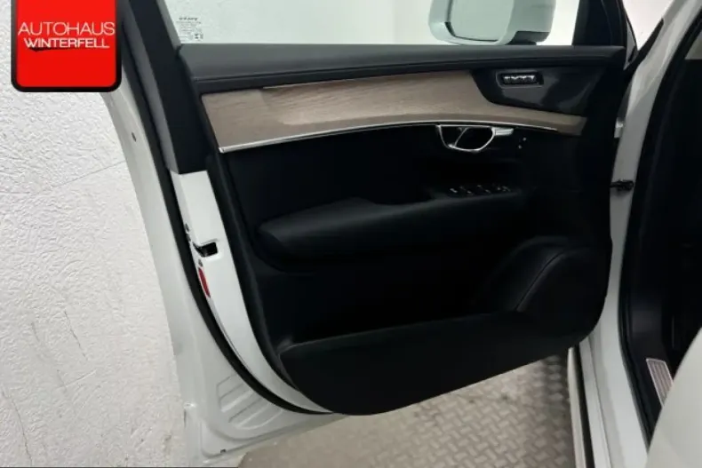 Volvo XC90 din 2025 cu 29.987 km - oferta VOL220345 - foto 37