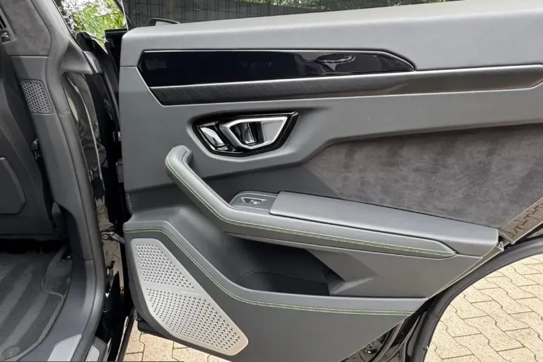 Lamborghini Urus din 2022 cu 36.004 km - oferta LAM220363 - foto 27