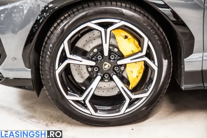 Lamborghini Urus din 2021 cu 61.000 km - oferta LAM220370 - foto 3