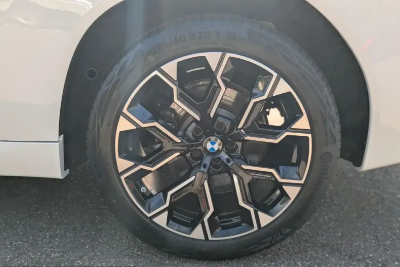 BMW X3 (Seria X) din 2025 cu 19.010 km - oferta BMW220382 - foto 9