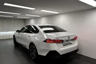 BMW 550 (Seria 5) din 2025 cu 15.590 km - oferta BMW220411 - foto 11