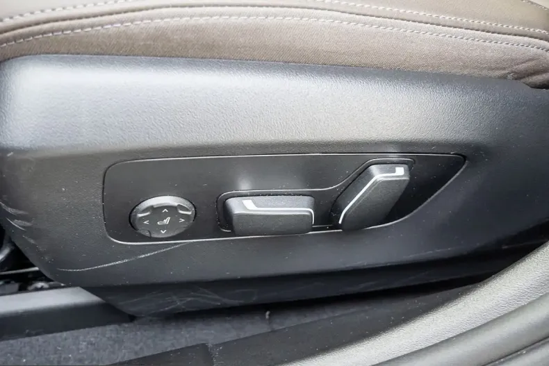 BMW 550 (Seria 5) din 2024 cu 21.800 km - oferta BMW220412 - foto 16