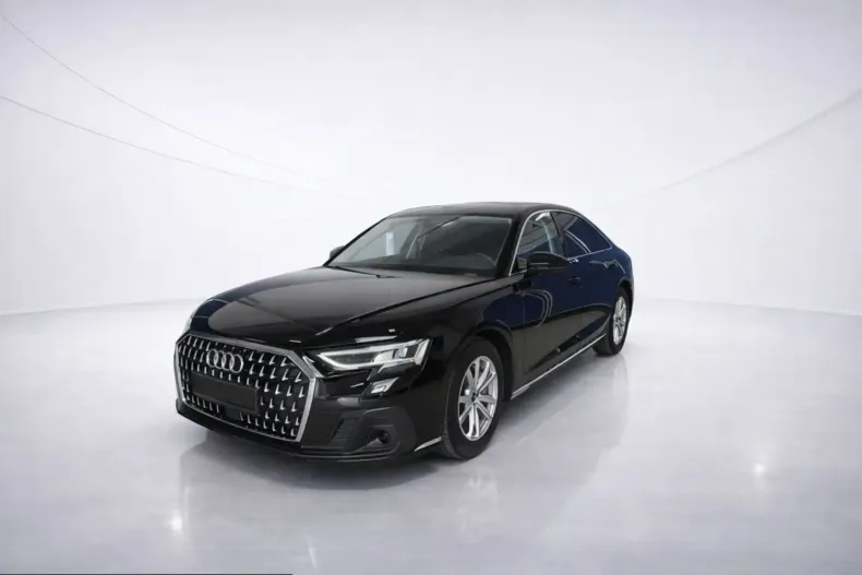 Audi A8 din 2023 cu 89.990 km - oferta AUD220436 - foto 1