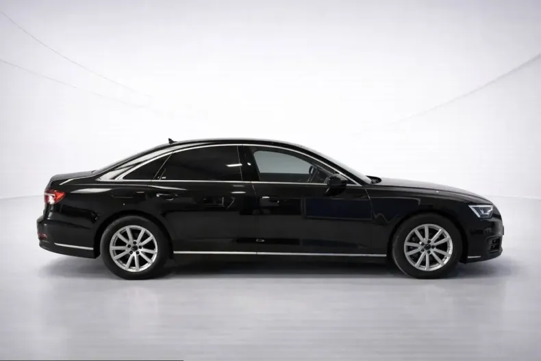 Audi A8 din 2023 cu 89.990 km - oferta AUD220436 - foto 3