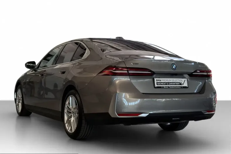 BMW 550 (Seria 5) din 2024 cu 24.044 km - oferta BMW220462 - foto 3