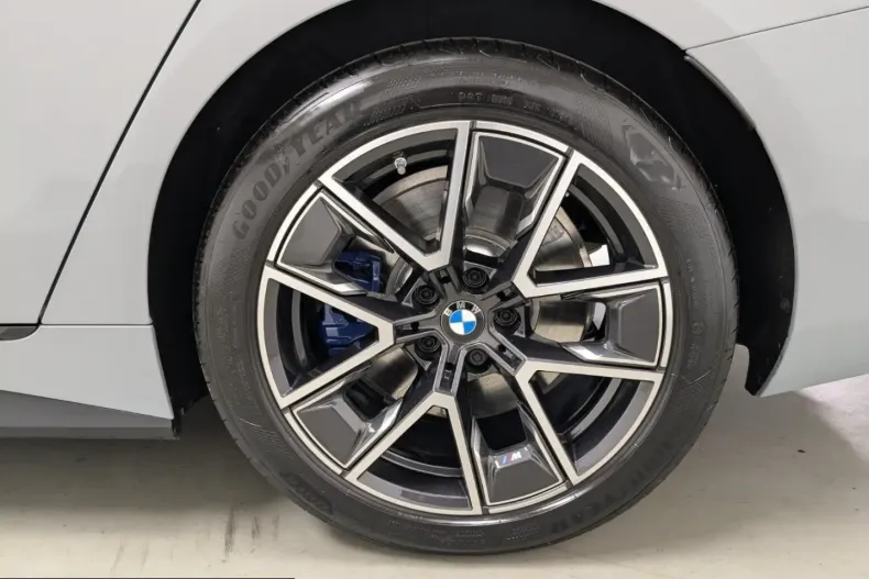 BMW 420d (Seria 4) din 2025 cu 8.854 km - oferta BMW220469 - foto 9