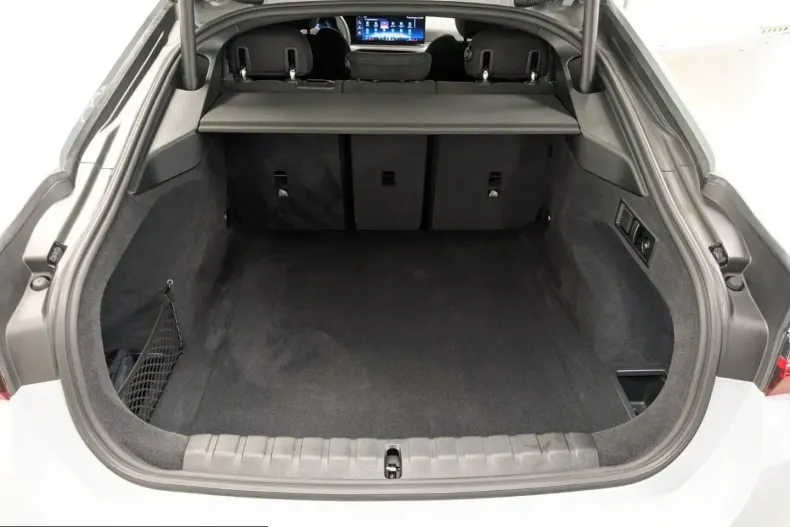 BMW 420d (Seria 4) din 2025 cu 8.854 km - oferta BMW220469 - foto 16