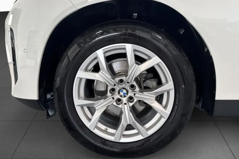 BMW X3 (Seria X) din 2025 cu 7.668 km - oferta BMW220484 - foto 13