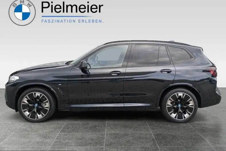 BMW iX3 (Seria X) din 2023 cu 70.800 km - oferta BMW220493 - foto 2