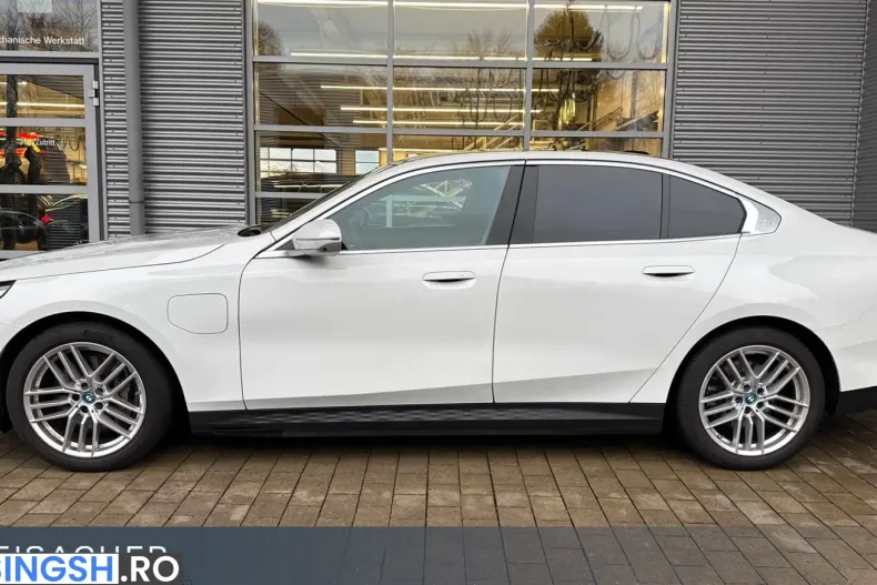 BMW 550 (Seria 5) din 2024 cu 18.764 km - oferta BMW220499 - foto 3