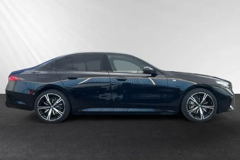 BMW 550 (Seria 5) din 2024 cu 28.400 km - oferta BMW220500 - foto 3