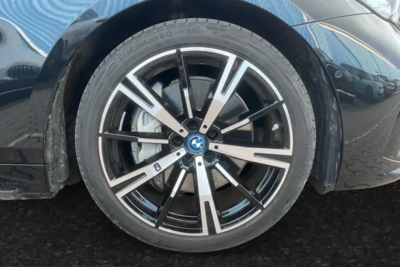 BMW 550 (Seria 5) din 2024 cu 28.400 km - oferta BMW220500 - foto 5