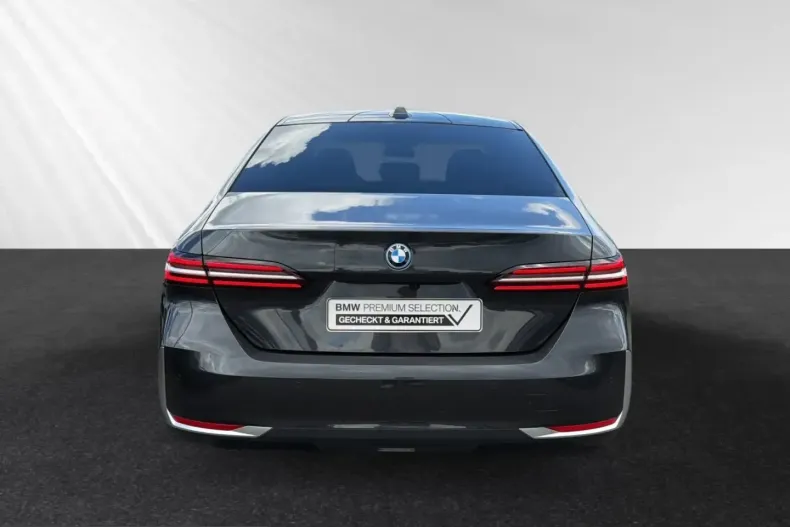BMW 550 (Seria 5) din 2024 cu 7.100 km - oferta BMW220502 - foto 4