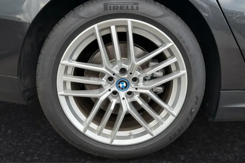 BMW 550 (Seria 5) din 2024 cu 7.100 km - oferta BMW220502 - foto 5