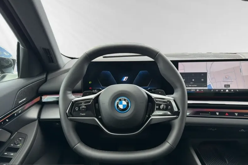 BMW 550 (Seria 5) din 2024 cu 7.100 km - oferta BMW220502 - foto 8