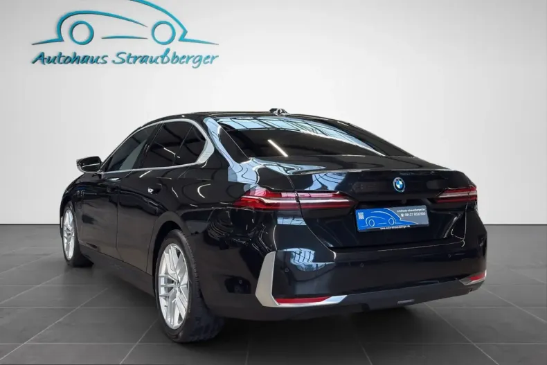 BMW 550 (Seria 5) din 2024 cu 8.000 km - oferta BMW220503 - foto 4