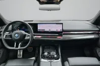 BMW 550 (Seria 5) din 2024 cu 44.300 km - oferta BMW220505 - foto 14