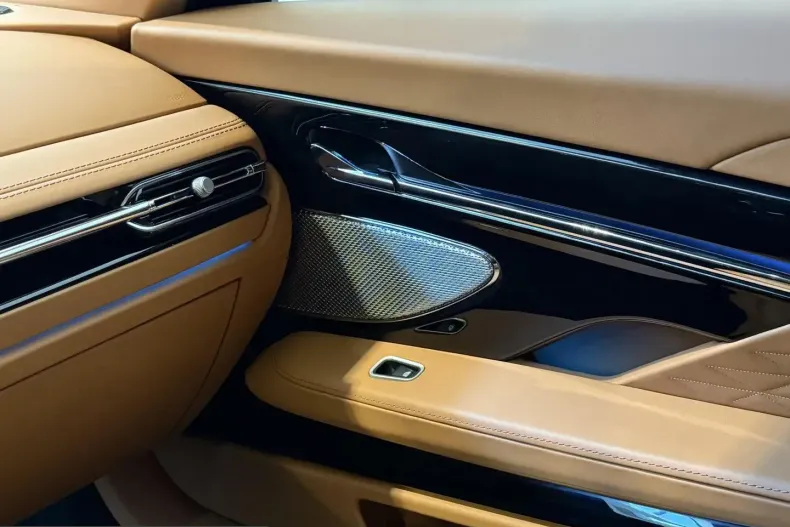 Aston Martin DB12 din 2024 cu 7.034 km - oferta AST220508 - foto 18