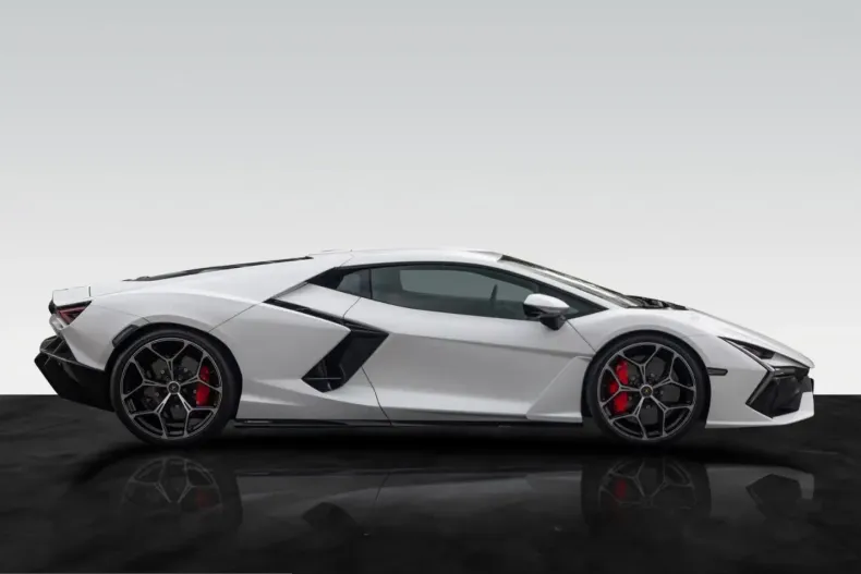 Lamborghini Revuelto din 2024 cu 7.499 km - oferta LAM220510 - foto 2