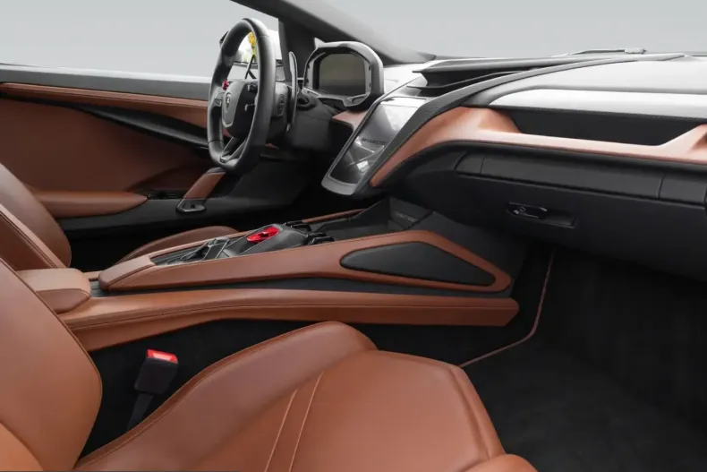 Lamborghini Revuelto din 2024 cu 7.499 km - oferta LAM220510 - foto 9