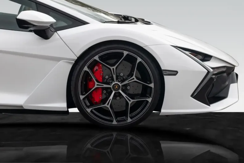 Lamborghini Revuelto din 2024 cu 7.499 km - oferta LAM220510 - foto 19