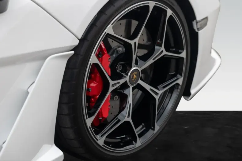 Lamborghini Revuelto din 2024 cu 7.499 km - oferta LAM220510 - foto 20