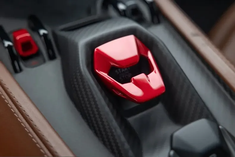 Lamborghini Revuelto din 2024 cu 7.499 km - oferta LAM220510 - foto 32