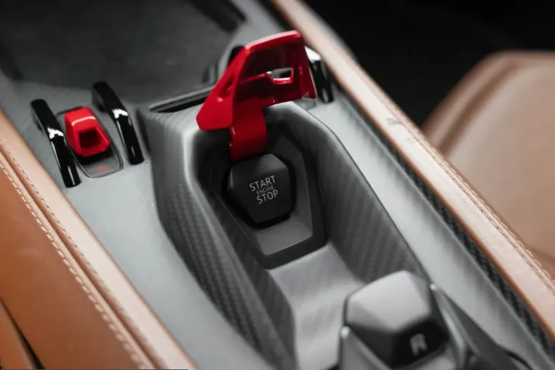 Lamborghini Revuelto din 2024 cu 7.499 km - oferta LAM220510 - foto 33