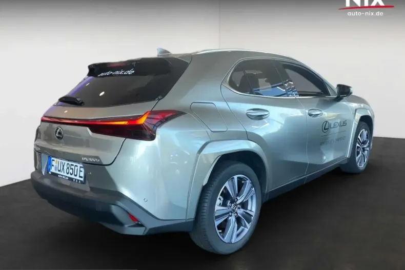 Lexus UX din 2024 cu 9.000 km - oferta LEX220516 - foto 4
