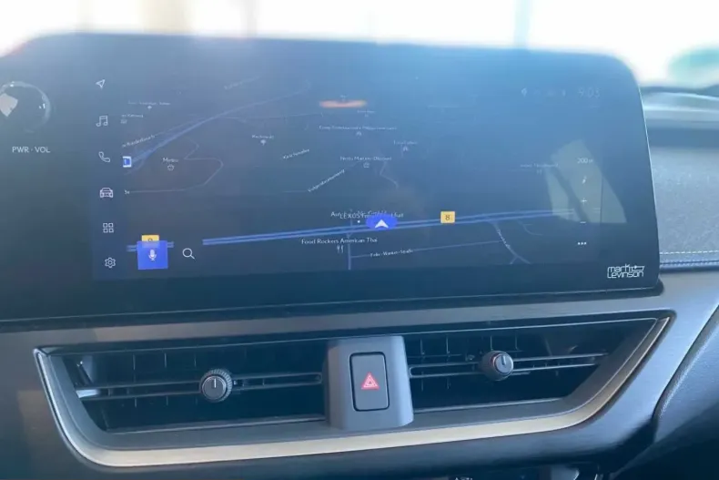 Lexus UX din 2024 cu 9.000 km - oferta LEX220516 - foto 13