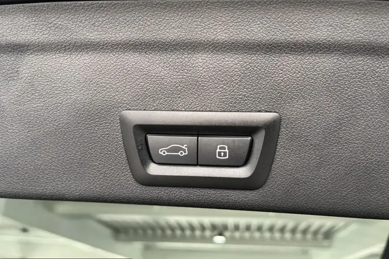 BMW X6 (Seria X) din 2025 cu 5.998 km - oferta BMW220518 - foto 12