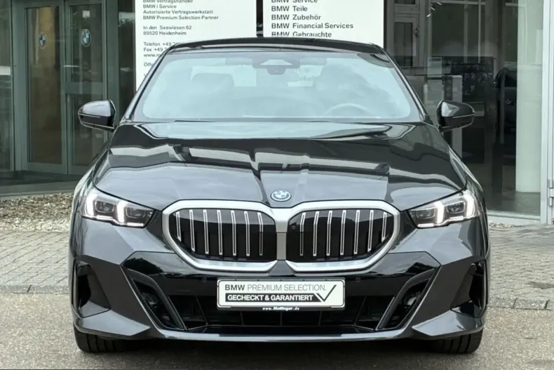 BMW 550 (Seria 5) din 2024 cu 7.642 km - oferta BMW220525 - foto 2