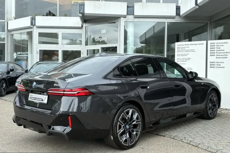 BMW 550 (Seria 5) din 2024 cu 7.642 km - oferta BMW220525 - foto 8