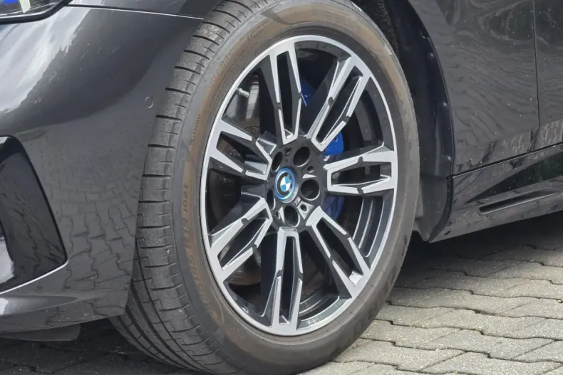 BMW 550 (Seria 5) din 2024 cu 38.207 km - oferta BMW220528 - foto 7