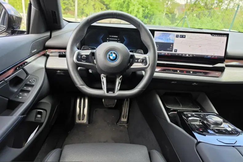 BMW 550 (Seria 5) din 2024 cu 38.207 km - oferta BMW220528 - foto 9