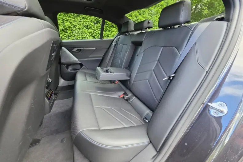 BMW 550 (Seria 5) din 2024 cu 38.207 km - oferta BMW220528 - foto 18