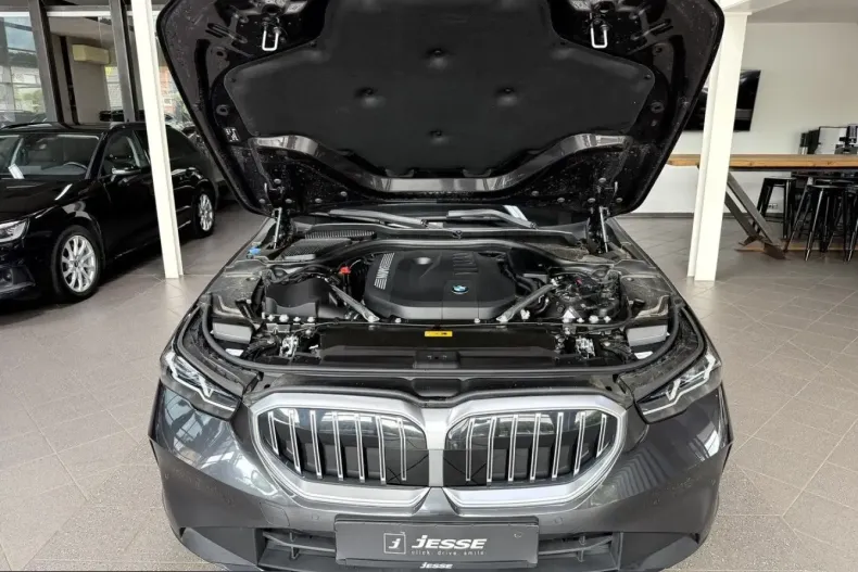 BMW 550 (Seria 5) din 2024 cu 12.600 km - oferta BMW220529 - foto 16