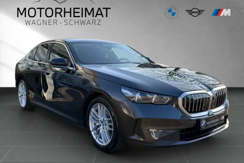BMW 550 (Seria 5) din 2024 cu 4.900 km - oferta BMW220531 - foto 3