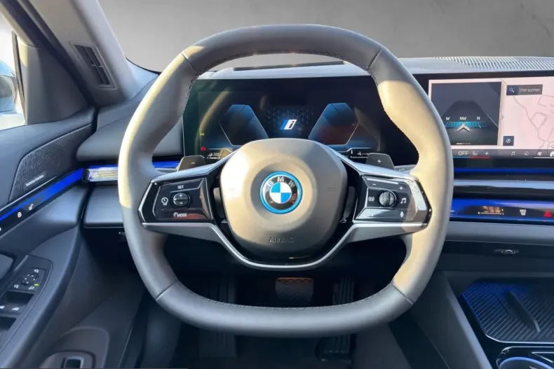 BMW 550 (Seria 5) din 2024 cu 4.900 km - oferta BMW220531 - foto 14
