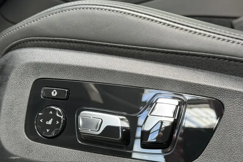 BMW X6 (Seria X) din 2025 cu 8.603 km - oferta BMW220555 - foto 15