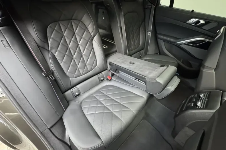 BMW X6 (Seria X) din 2025 cu 8.603 km - oferta BMW220555 - foto 25