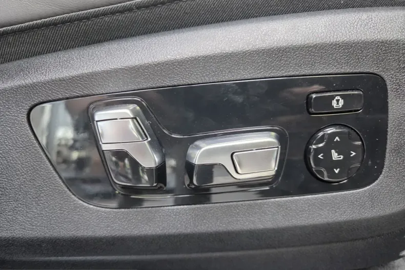 BMW X6 (Seria X) din 2025 cu 18.250 km - oferta BMW220557 - foto 39