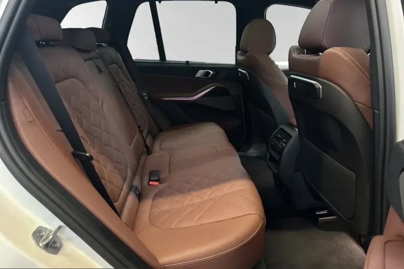 BMW X5 (Seria X) din 2025 cu 6.880 km - oferta BMW220566 - foto 10