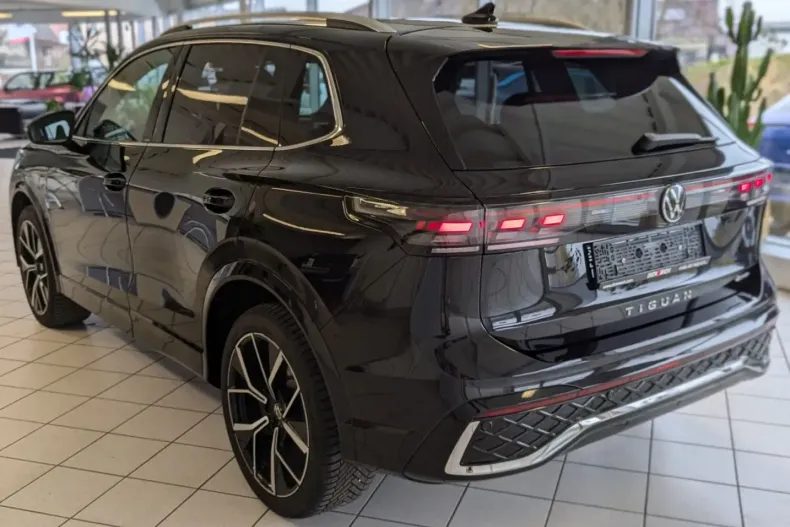 Volkswagen Tiguan din 2025 cu 23.527 km - oferta VOL220577 - foto 4