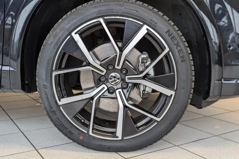 Volkswagen Tiguan din 2025 cu 23.527 km - oferta VOL220577 - foto 9