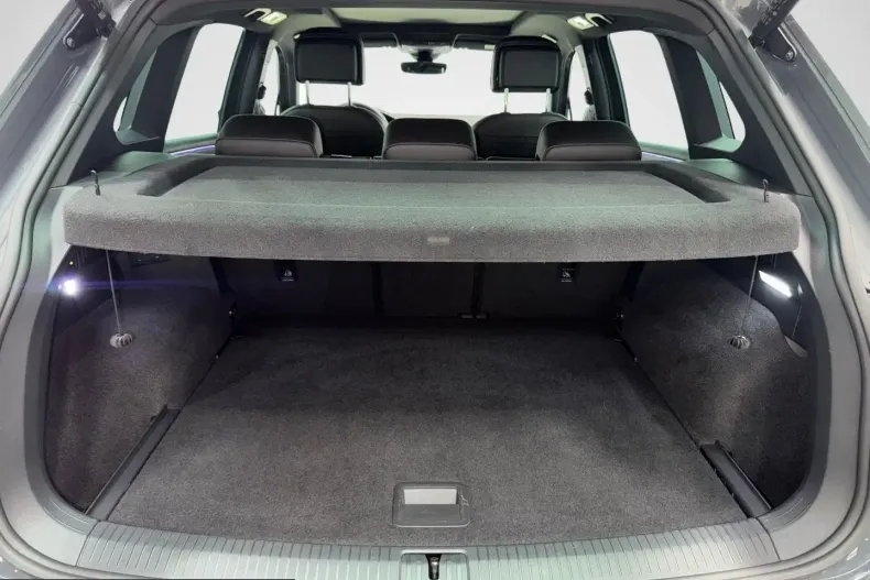 Volkswagen Tiguan din 2022 cu 76.707 km - oferta VOL220582 - foto 8