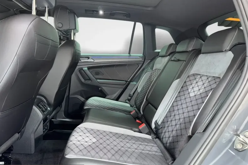 Volkswagen Tiguan din 2022 cu 76.707 km - oferta VOL220582 - foto 11