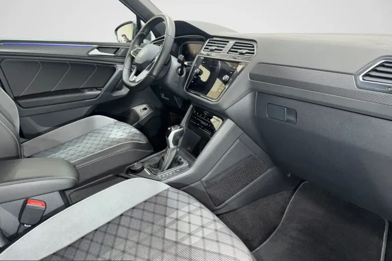 Volkswagen Tiguan din 2022 cu 76.707 km - oferta VOL220582 - foto 14