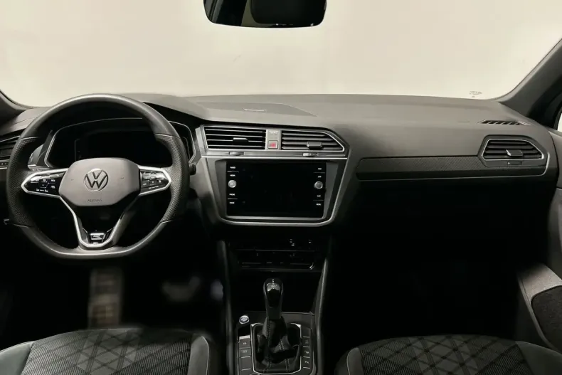Volkswagen Tiguan din 2022 cu 72.119 km - oferta VOL220583 - foto 13