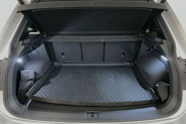 Volkswagen Tiguan din 2022 cu 72.119 km - oferta VOL220583 - foto 17
